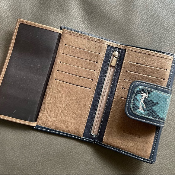 Renzo Costa genuine leather. - Picture 5 of 9